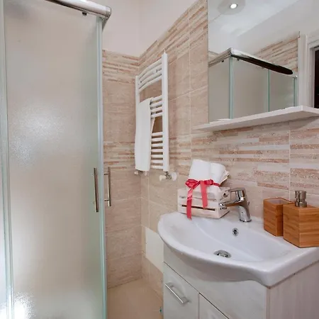 住宿加早餐酒店 Relax In 4*